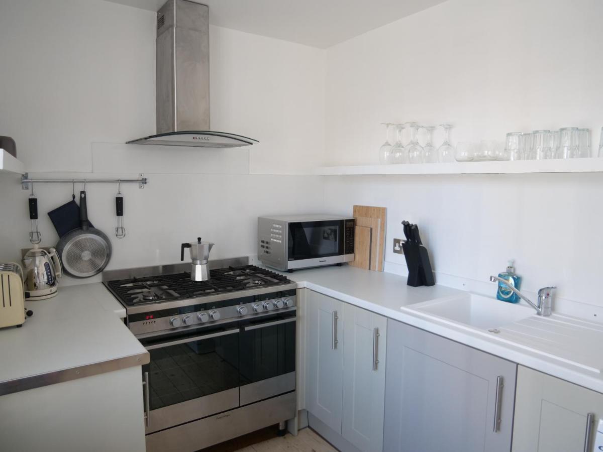 Luxury 3 Bathroom Cinema And Sauna Seaford Extérieur photo